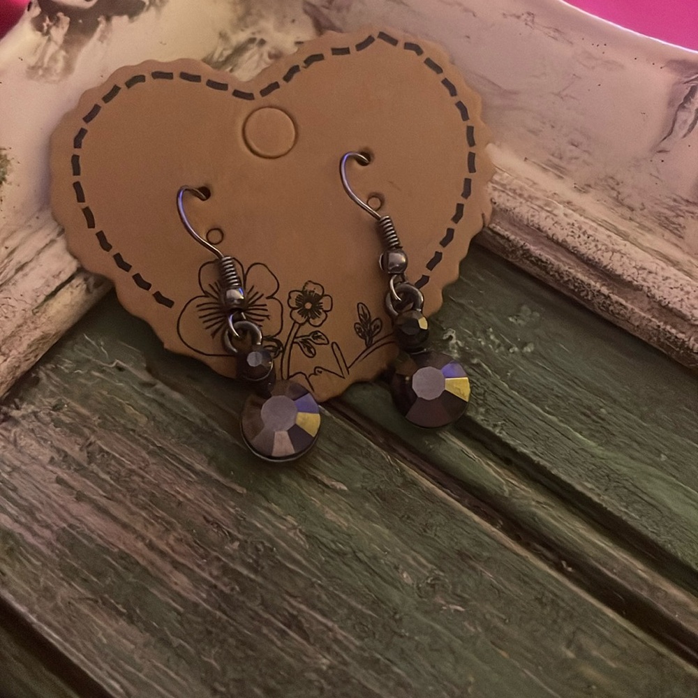 Simple black stone dangle earrings